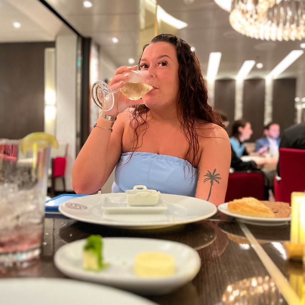 Meet your Posher, Haley